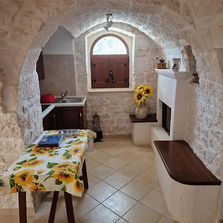 Trulli Mari In Valle D'itria Tatil Evi *