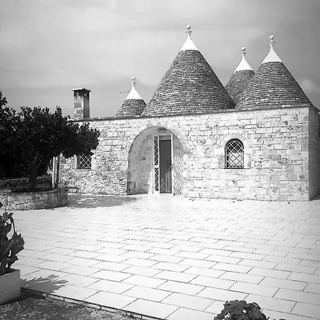 Trulli Mari In Valle D'itria أوستوني