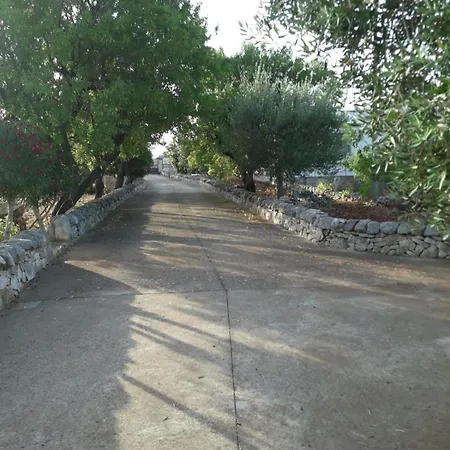 Tatil Evi Trulli Mari In Valle D'itria