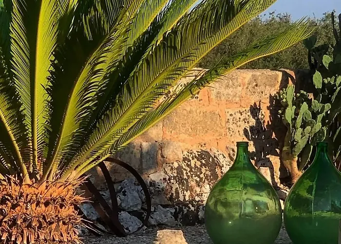 Trulli Mari In Valle D'itria *