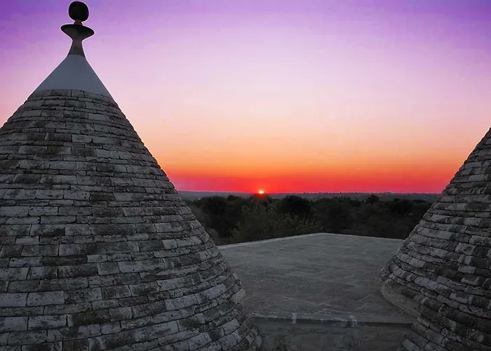 Trulli Mari In Valle D'itria Ostuni