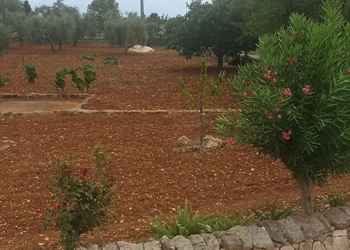 Trulli Mari In Valle D'itria * Ostuni